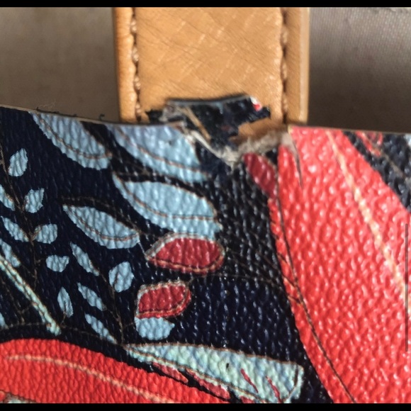 Tory Burch Topical Tote - Picture 4 of 9